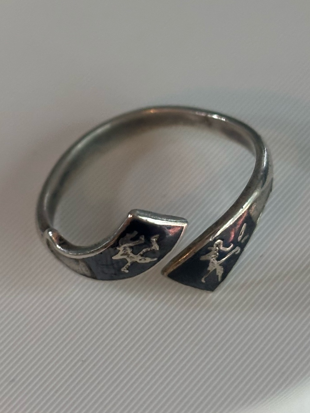 Vtg Siam Sterling Silver Niello Wrap Ring Thai Dance Mekkala Bypass Band Sz 7.5 - Picture 3 of 8